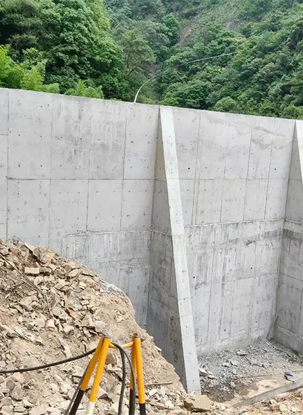 秦皇岛北戴河区重力式挡土墙