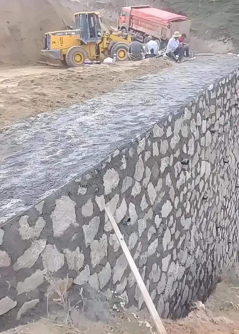 秦皇岛北戴河区边坡加固